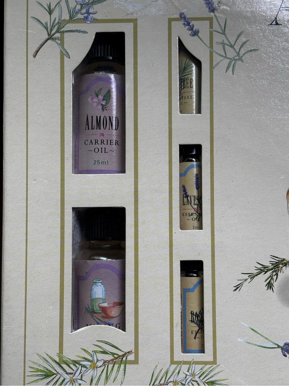 Aromatherapy Gift Set - Oils & Tutorial - Picture 5 of 8
